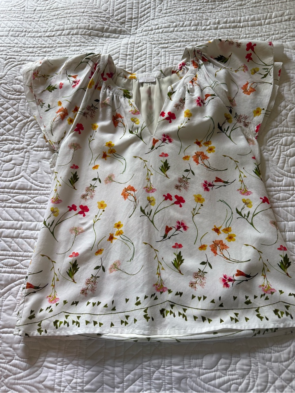 ecru White Floral Notch-Neck Short Sleeve Blouse - Picture 6 of 6